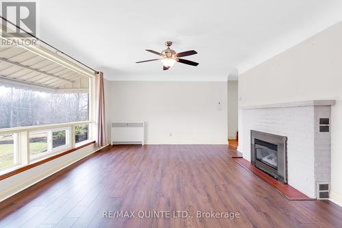 1094 Highway 2, Kingston (Kingston East (Incl Cfb Kingston)), ON - Indoor With Fireplace