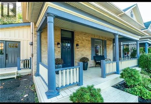 40.5 Victoria Street N, Kawartha Lakes (Lindsay), ON - Outdoor With Deck Patio Veranda