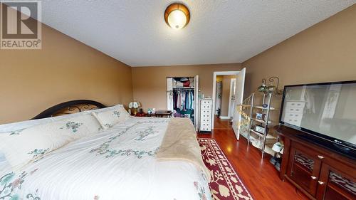 primary bedroom - 1105 Maclean Crescent, Cache Creek, BC - Indoor Photo Showing Bedroom