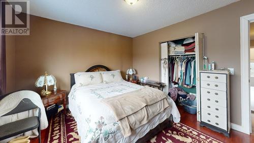 primary bedroom - 1105 Maclean Crescent, Cache Creek, BC - Indoor Photo Showing Bedroom