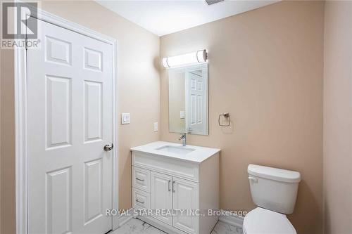 8105 Reilly Street, Niagara Falls, ON - Indoor Photo Showing Bathroom