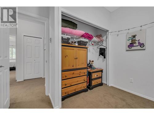 5882 Snow Pines Crescent Unit# A, Kelowna, BC - Indoor