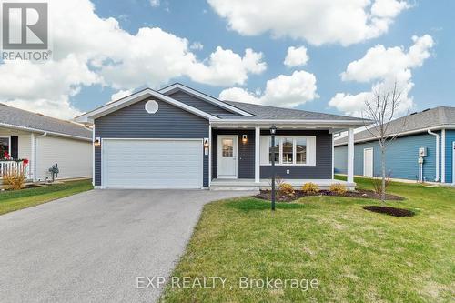 102 Huron Heights Drive, Ashfield-Colborne-Wawanosh, ON - Outdoor With Facade