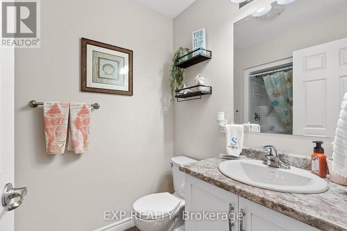 102 Huron Heights Drive, Ashfield-Colborne-Wawanosh, ON - Indoor Photo Showing Bathroom