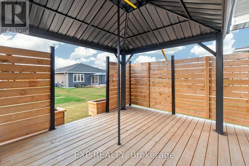 102 Huron Heights Drive, Ashfield-Colborne-Wawanosh, ON - Outdoor With Deck Patio Veranda With Exterior