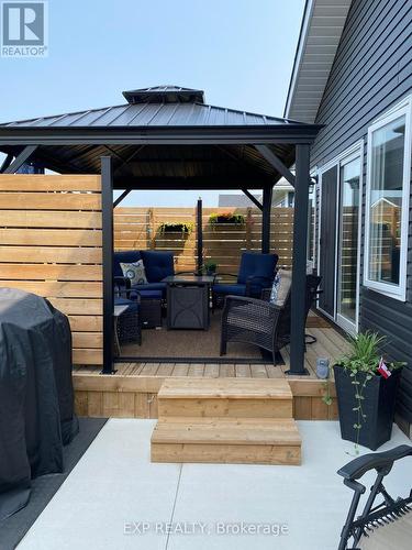 102 Huron Heights Drive, Ashfield-Colborne-Wawanosh, ON - Outdoor With Deck Patio Veranda With Exterior