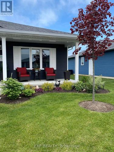 102 Huron Heights Drive, Ashfield-Colborne-Wawanosh, ON - Outdoor With Deck Patio Veranda