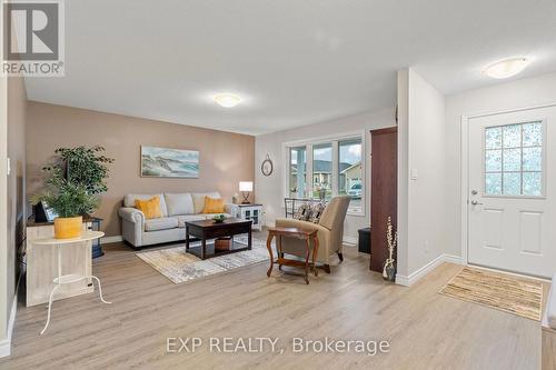 102 Huron Heights Drive, Ashfield-Colborne-Wawanosh, ON - Indoor Photo Showing Other Room