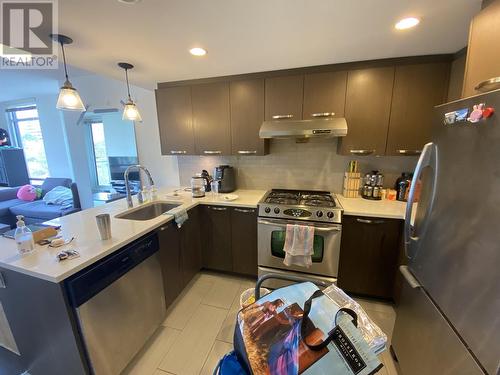 608 8333 Anderson Road, Richmond, BC - Indoor Photo Showing Kitchen With Upgraded Kitchen