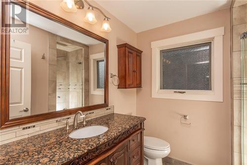 886 Stevenson Road, West Kelowna, BC - Indoor Photo Showing Bathroom