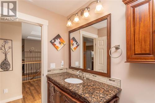 886 Stevenson Road, West Kelowna, BC - Indoor Photo Showing Bathroom