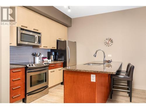 30 Monashee Road Unit# 310, Silver Star, BC - Indoor Photo Showing Kitchen