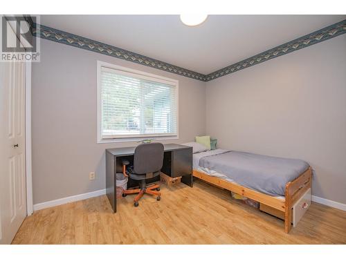 10580 Bonnie Drive, Lake Country, BC - Indoor Photo Showing Bedroom