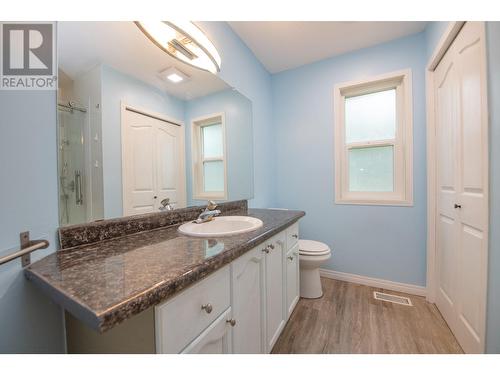 10580 Bonnie Drive, Lake Country, BC - Indoor Photo Showing Bathroom