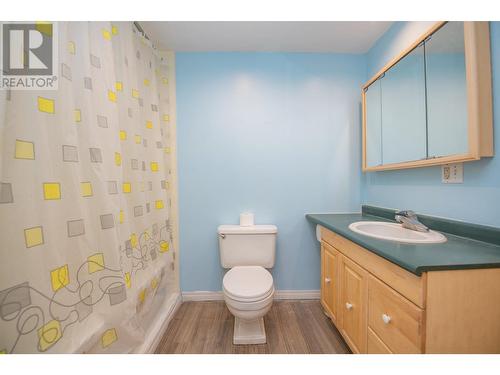 10580 Bonnie Drive, Lake Country, BC - Indoor Photo Showing Bathroom