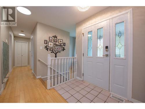 10580 Bonnie Drive, Lake Country, BC - Indoor Photo Showing Other Room