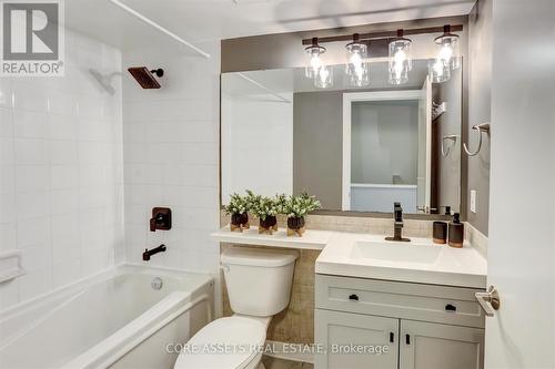 307 - 77 Lombard Street, Toronto, ON - Indoor Photo Showing Bathroom