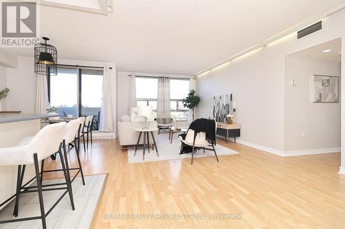 411 - 1705 Mccowan Road, Toronto, ON - Indoor Photo Showing Dining Room