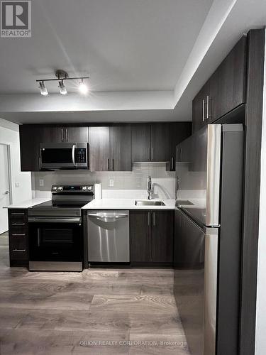 1006 - 1435 Celebration Drive, Pickering, ON - Indoor Photo Showing Kitchen