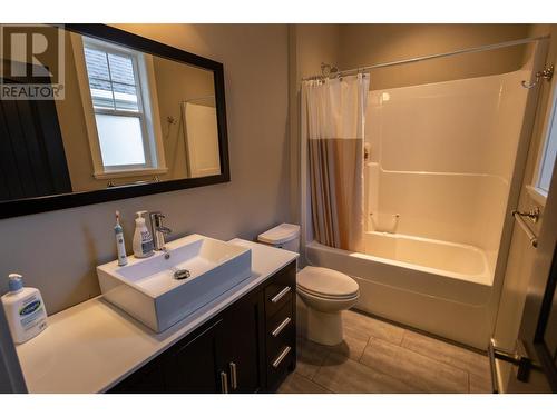 5117 Coho Place, Terrace, BC - Indoor Photo Showing Bathroom