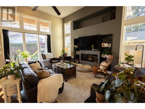 5117 Coho Place, Terrace, BC - Indoor Photo Showing Living Room