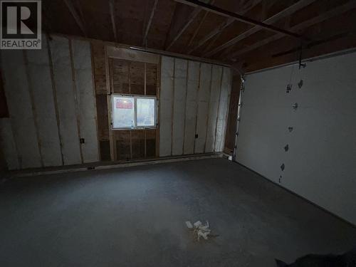 4724 Chilcotin Crescent, 108 Mile Ranch, BC - Indoor Photo Showing Garage