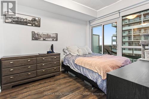 1306 - 65 Speers Road, Oakville, ON - Indoor Photo Showing Bedroom