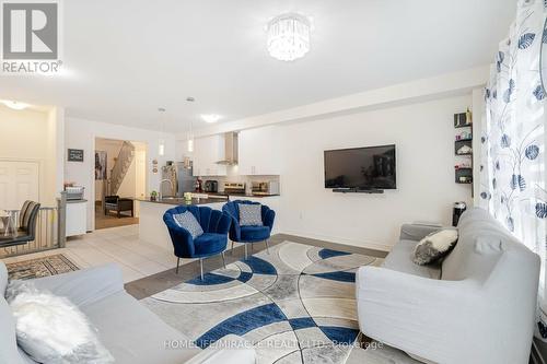 129 Adventura Road, Brampton, ON - Indoor Photo Showing Living Room