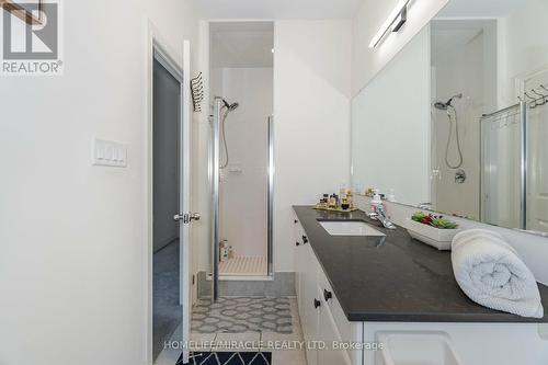 129 Adventura Road, Brampton, ON - Indoor Photo Showing Bathroom