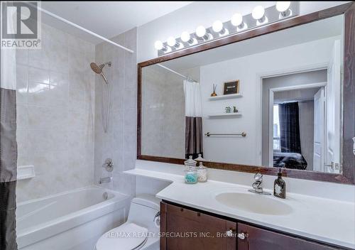 2008 - 90 Absolute Avenue, Mississauga, ON - Indoor Photo Showing Bathroom