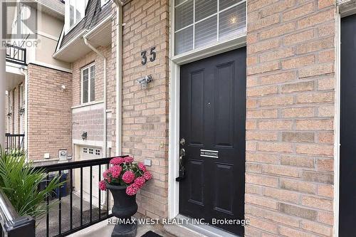 35 Bell Estate Road, Toronto, ON 