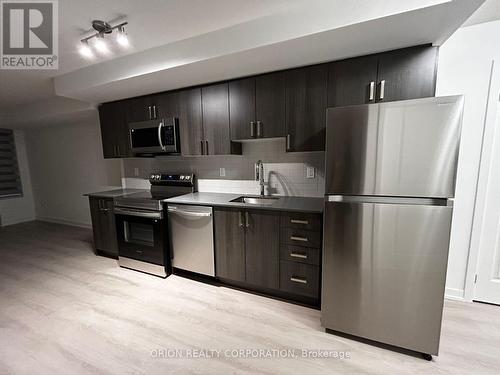 804 - 1435 Celebration Drive, Pickering, ON - Indoor Photo Showing Kitchen