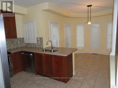 108 Littleside Street, Richmond Hill, ON - Indoor Photo Showing Kitchen With Double Sink