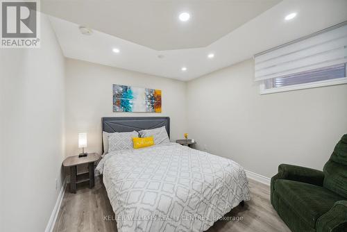 103 Gail Parks Crescent, Newmarket, ON - Indoor Photo Showing Bedroom