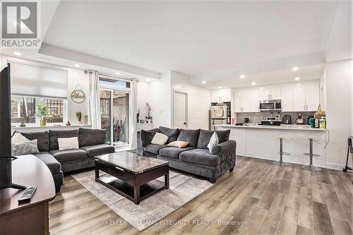 E - 390 Rolling Meadow Crescent, Ottawa, ON - Indoor Photo Showing Living Room