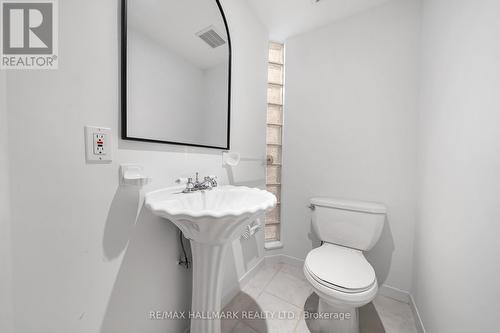 28 Kirk Drive, Markham, ON - Indoor Photo Showing Bathroom