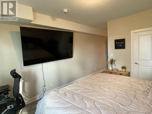 110 - 299 Cundles Road E, Barrie, ON - Indoor Photo Showing Bedroom