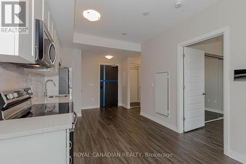 512 - 480 Gordon Krantz Avenue, Milton, ON - Indoor Photo Showing Kitchen