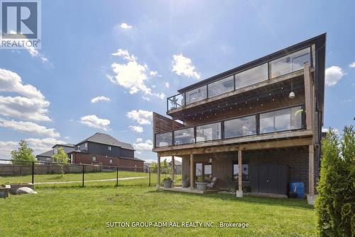 2130 Wateroak Drive, London, ON - Outdoor