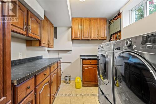 752 Four Mile Creek Road, Niagara-On-The-Lake, ON - Indoor Photo Showing Laundry Room