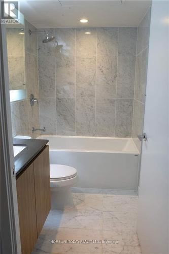 2706 - 70 Queens Wharf Road, Toronto, ON - Indoor Photo Showing Bathroom