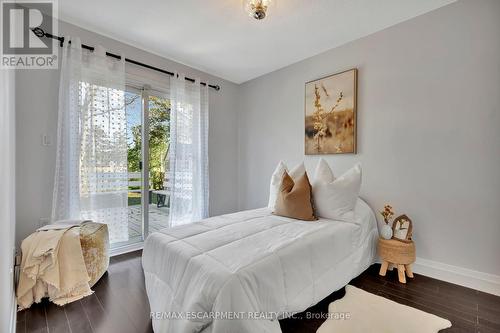 6313 Martel Court, Mississauga, ON - Indoor Photo Showing Bedroom