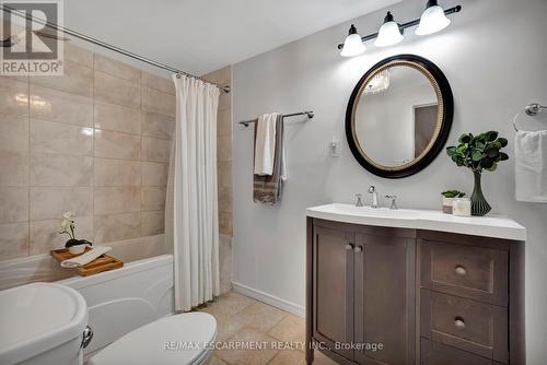 6313 Martel Court, Mississauga, ON - Indoor Photo Showing Bathroom