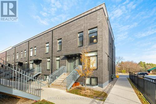 31 - 1720 Simcoe Street N, Oshawa, ON - Outdoor