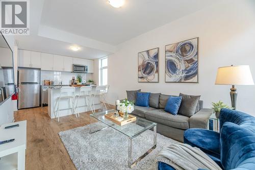 31 - 1720 Simcoe Street N, Oshawa, ON - Indoor Photo Showing Living Room