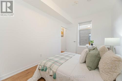 31 - 1720 Simcoe Street N, Oshawa, ON - Indoor Photo Showing Bedroom