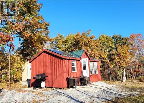 839 Red Pine Lane, Lanark, ON - Outdoor