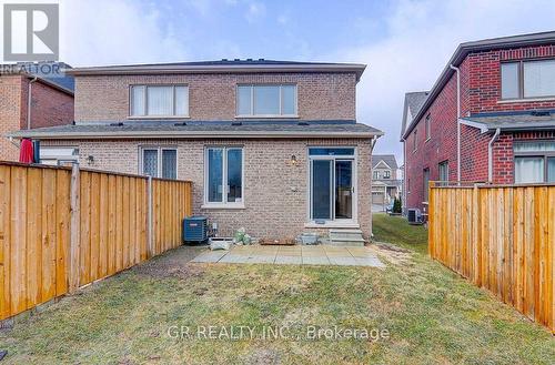 9 Silver Charm Drive, East Gwillimbury, ON - Outdoor With Exterior