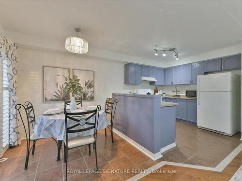 92 Coleridge Dr, Newmarket, ON - Indoor