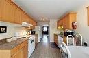 1-734 Shore Lane, Wasaga Beach, ON  - Indoor Photo Showing Kitchen 